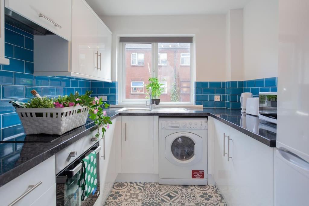 Beautiful Apartment In The Heart Of Belfast!! Exterior photo