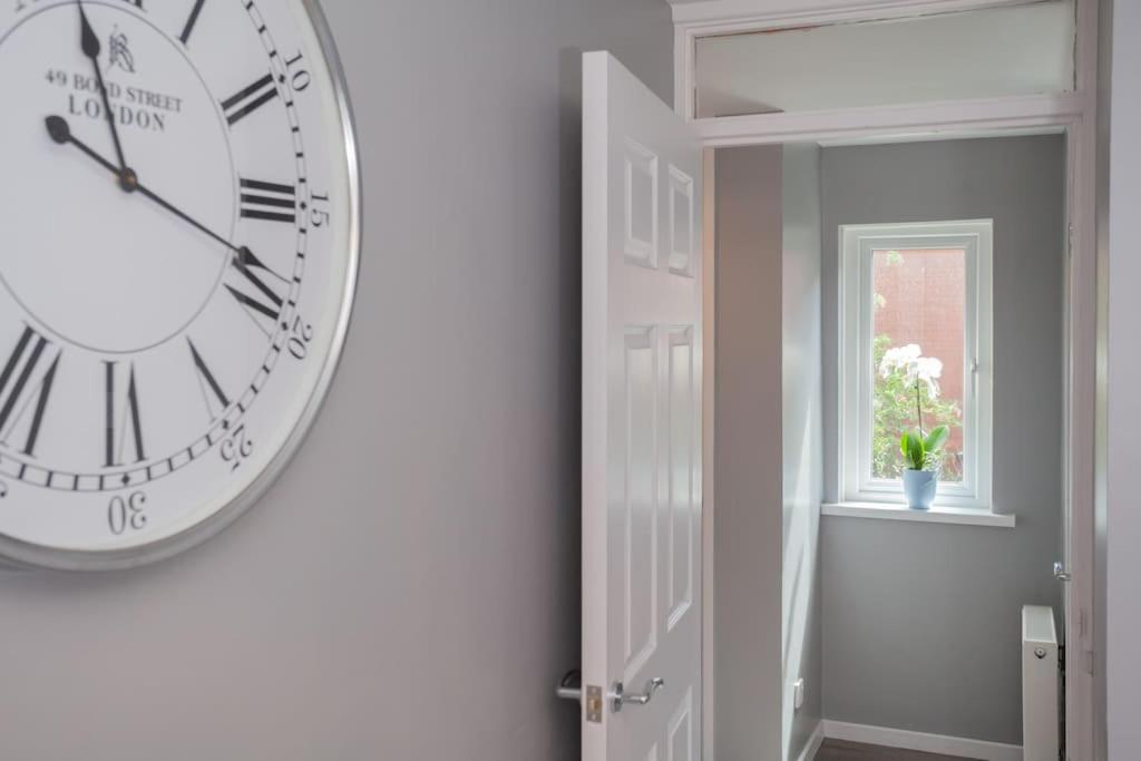 Beautiful Apartment In The Heart Of Belfast!! Exterior photo
